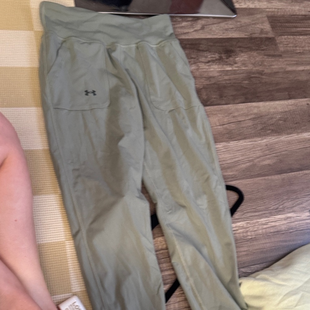 Under Armour Sage Green Active Leggings